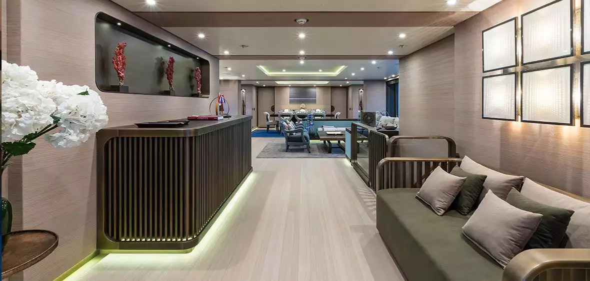 intérieur pour yacht Gene Machine