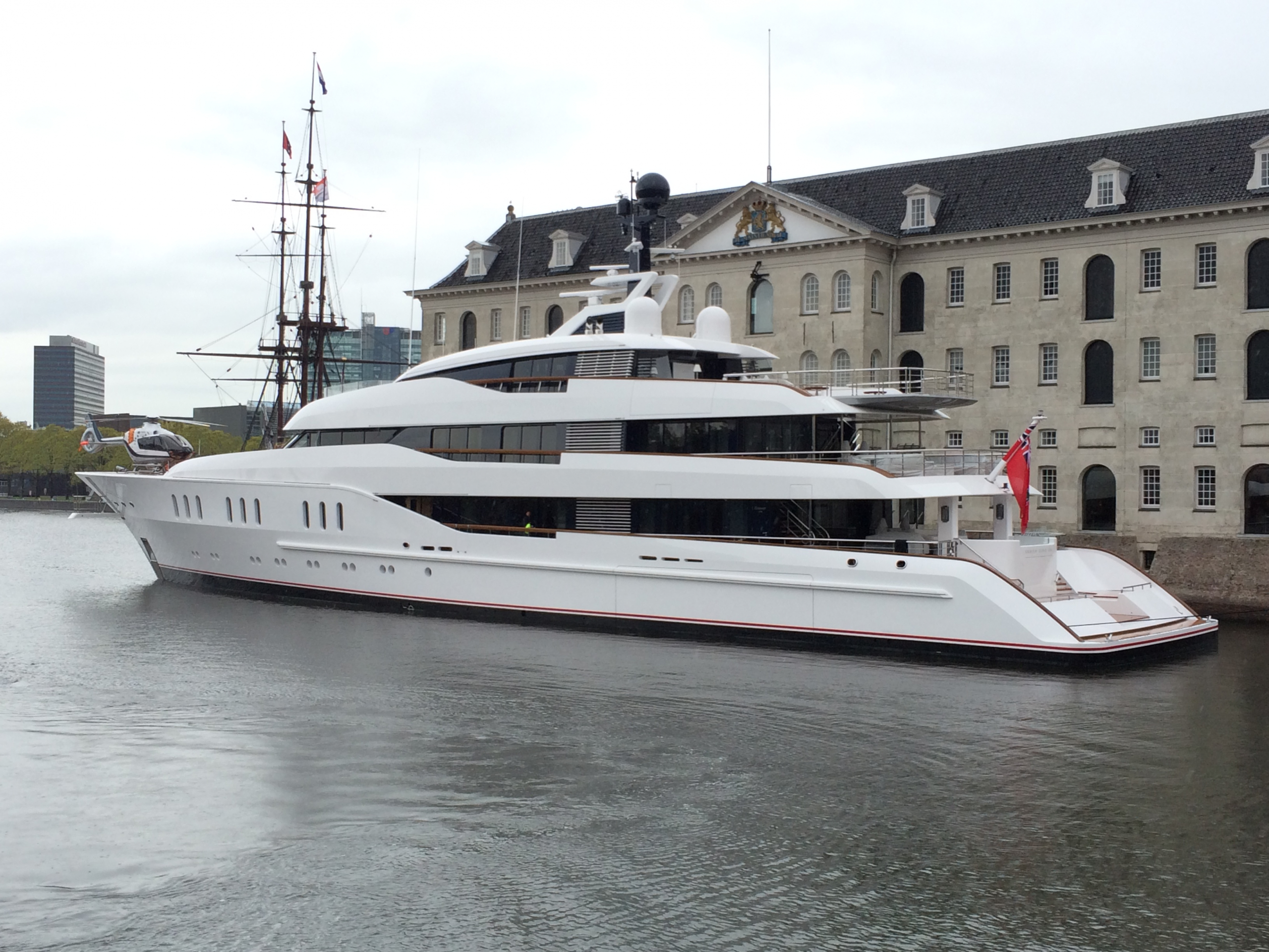 Яхта HAMPSHIRE • Feadship • 2016 г. • 66 м • Владелец Эндрю Карри