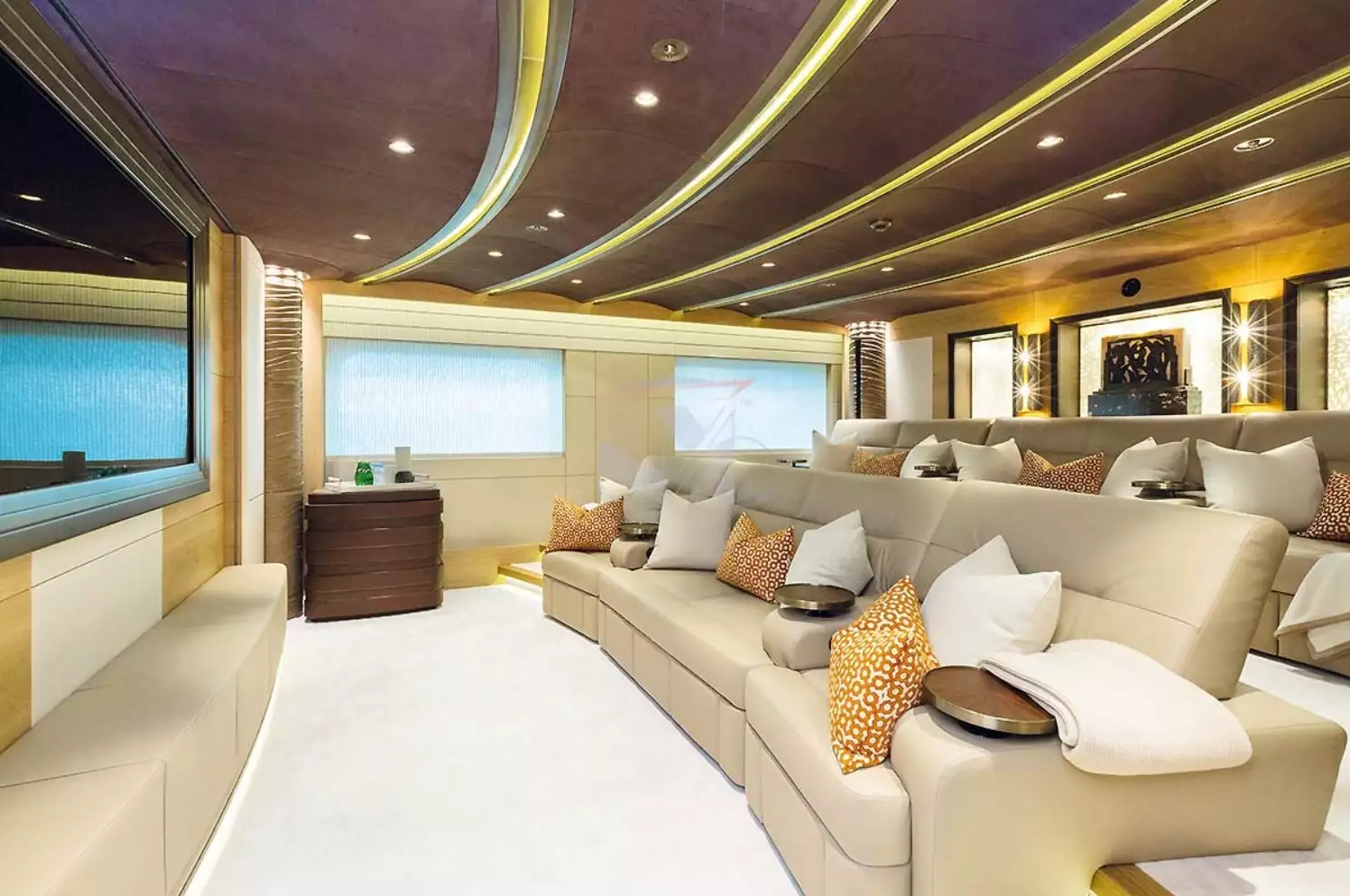 yacht Here Comes The Sun interior