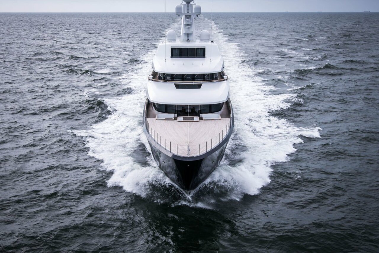 LONIAN Yacht • Feadship • 2018 • Owner Lorenzo Fertitta