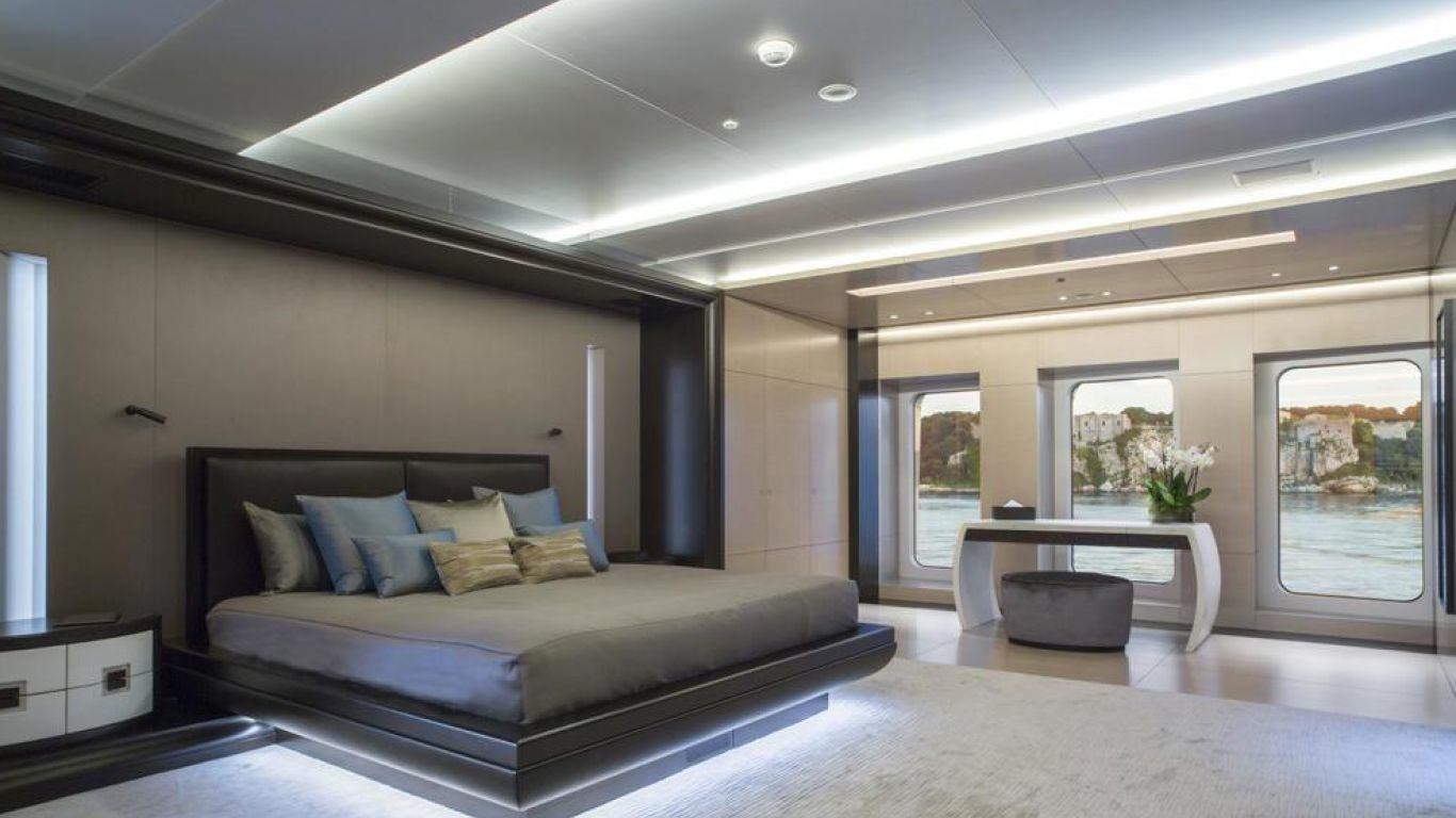 interno dell'yacht Mogambo