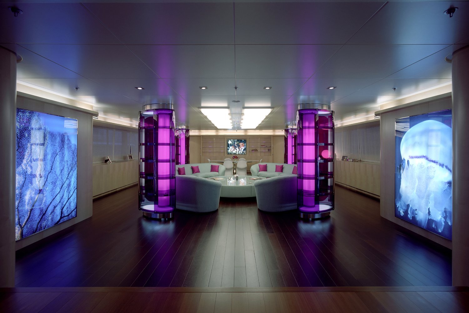 yacht Moneikos intérieur