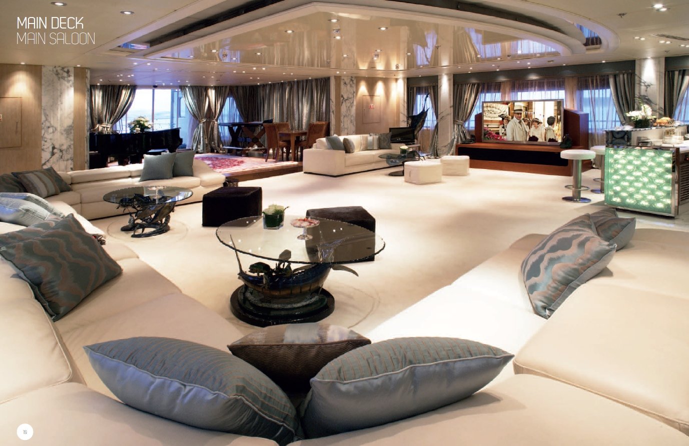 yacht Moonlight interior