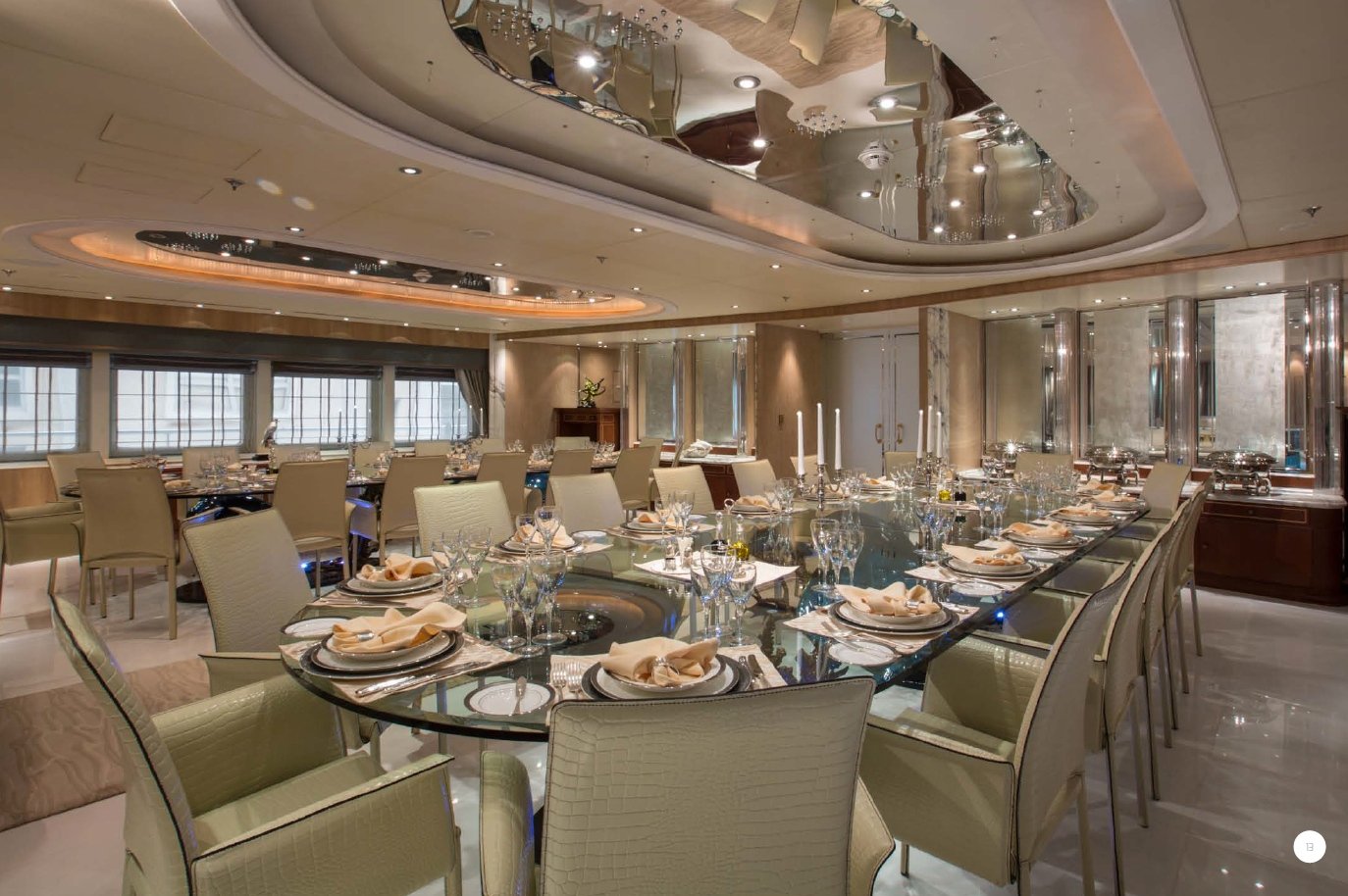 yacht Moonlight interior