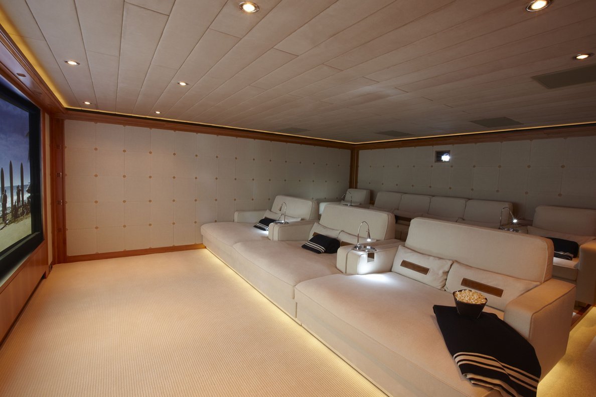 yacht Ocean Victory intérieur