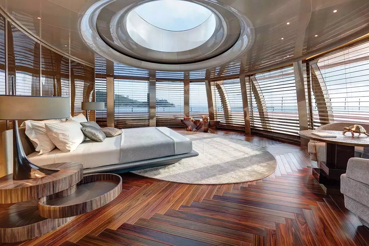 Interno della savana dell'yacht di Feadship