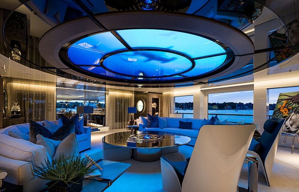 yacht Scout interior