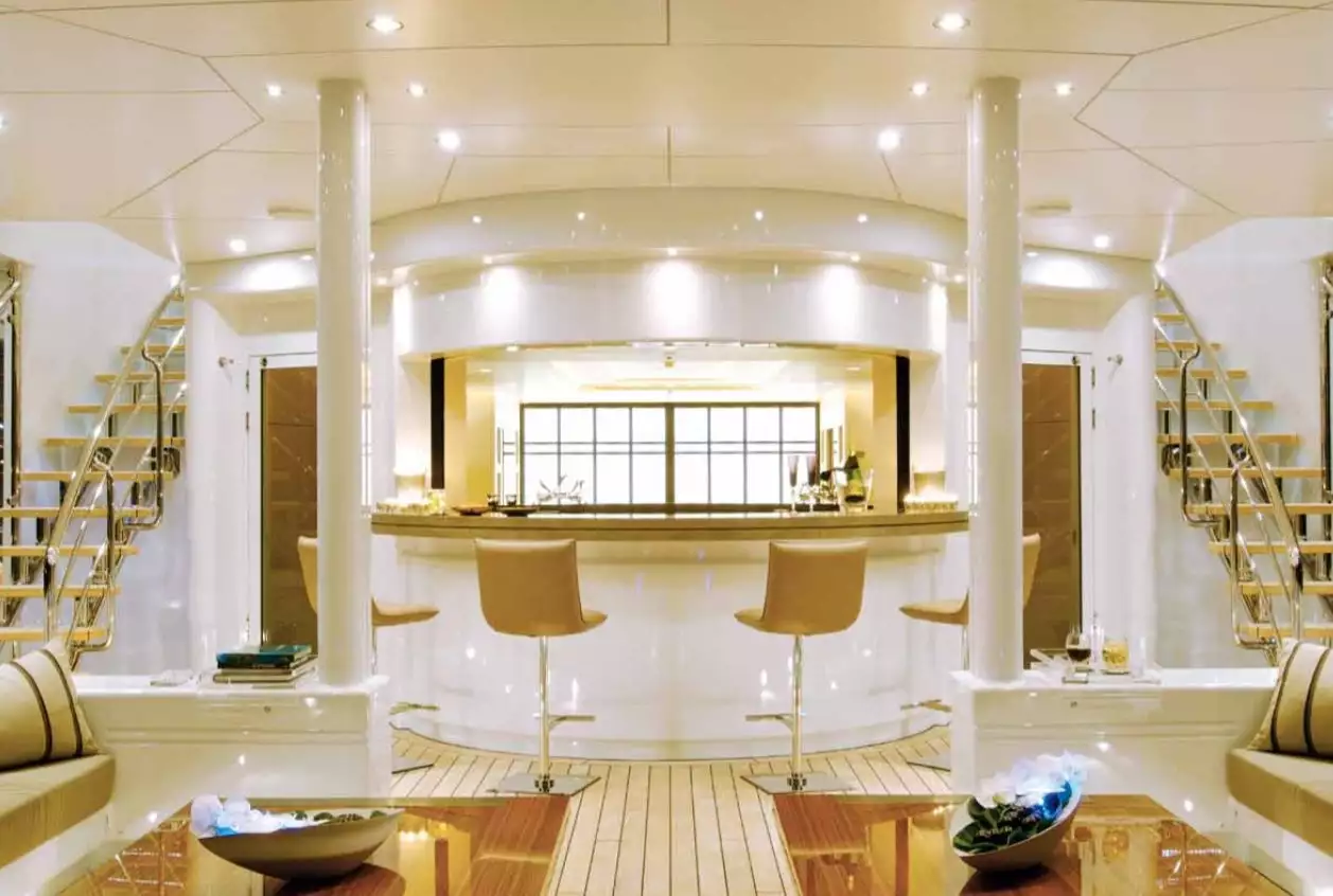 Intérieur de la sirène du yacht Nobiskrug