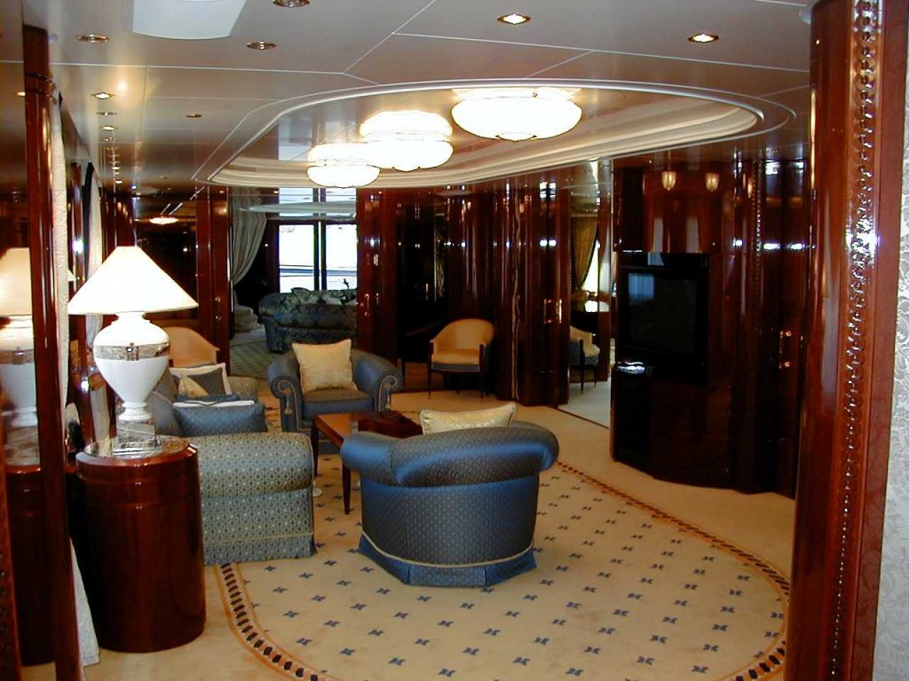 Intérieur du yacht Oceanco Stargate