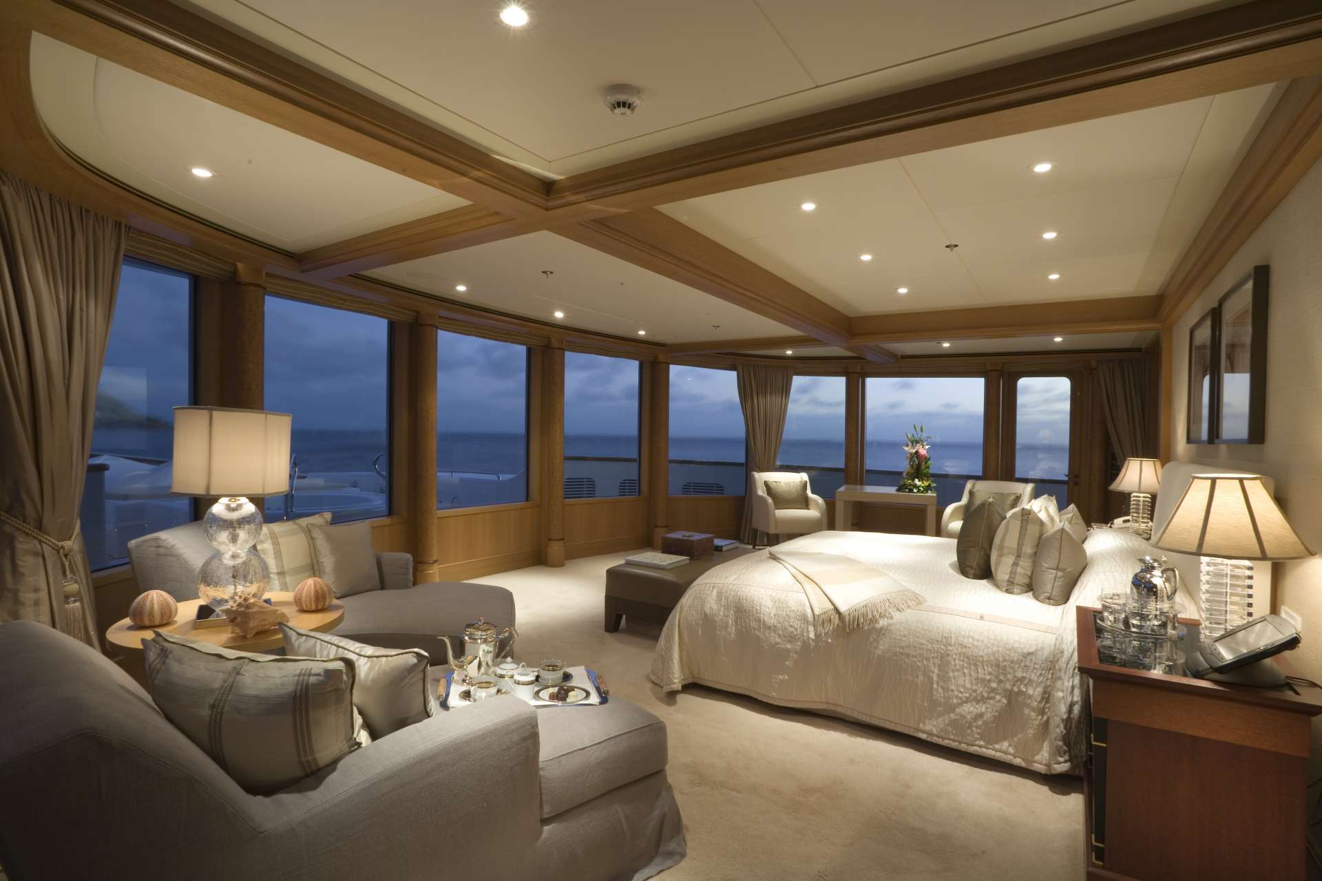 Interior del yate Feadship Utopia