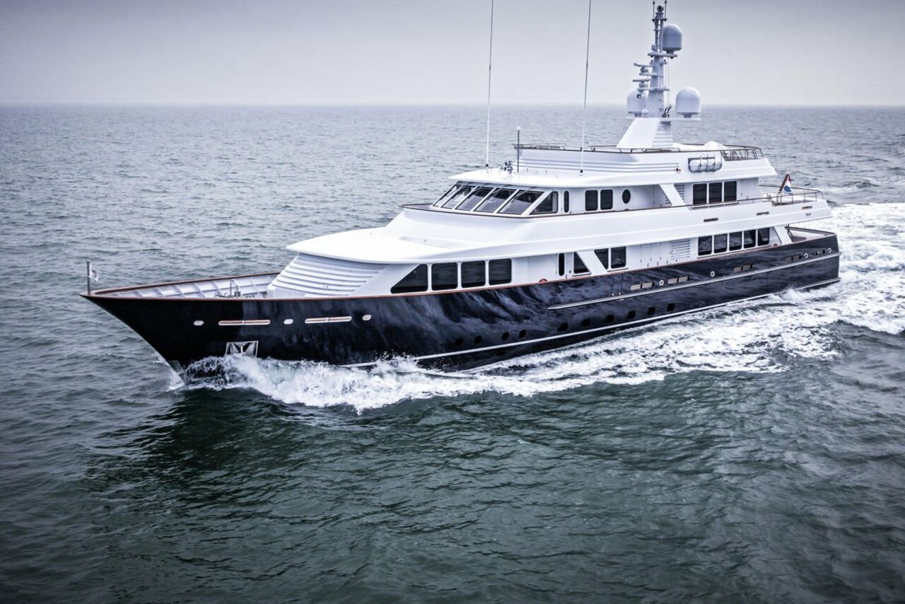 يخت Valoria B - Feadship - 2019 - Amancio Ortega