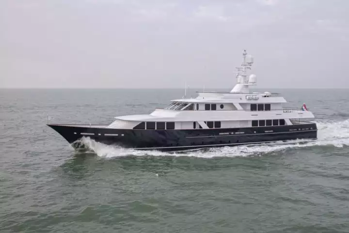 yate Valoria B - Feadship - 2019 - Amancio Ortega