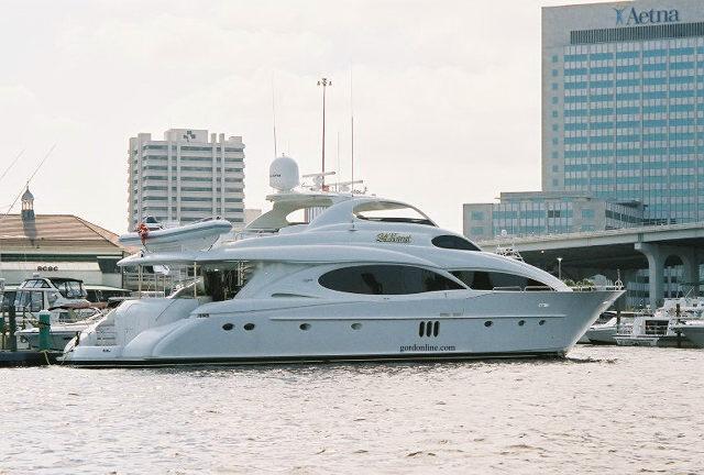 24-KARAT-yacht-1.jpg