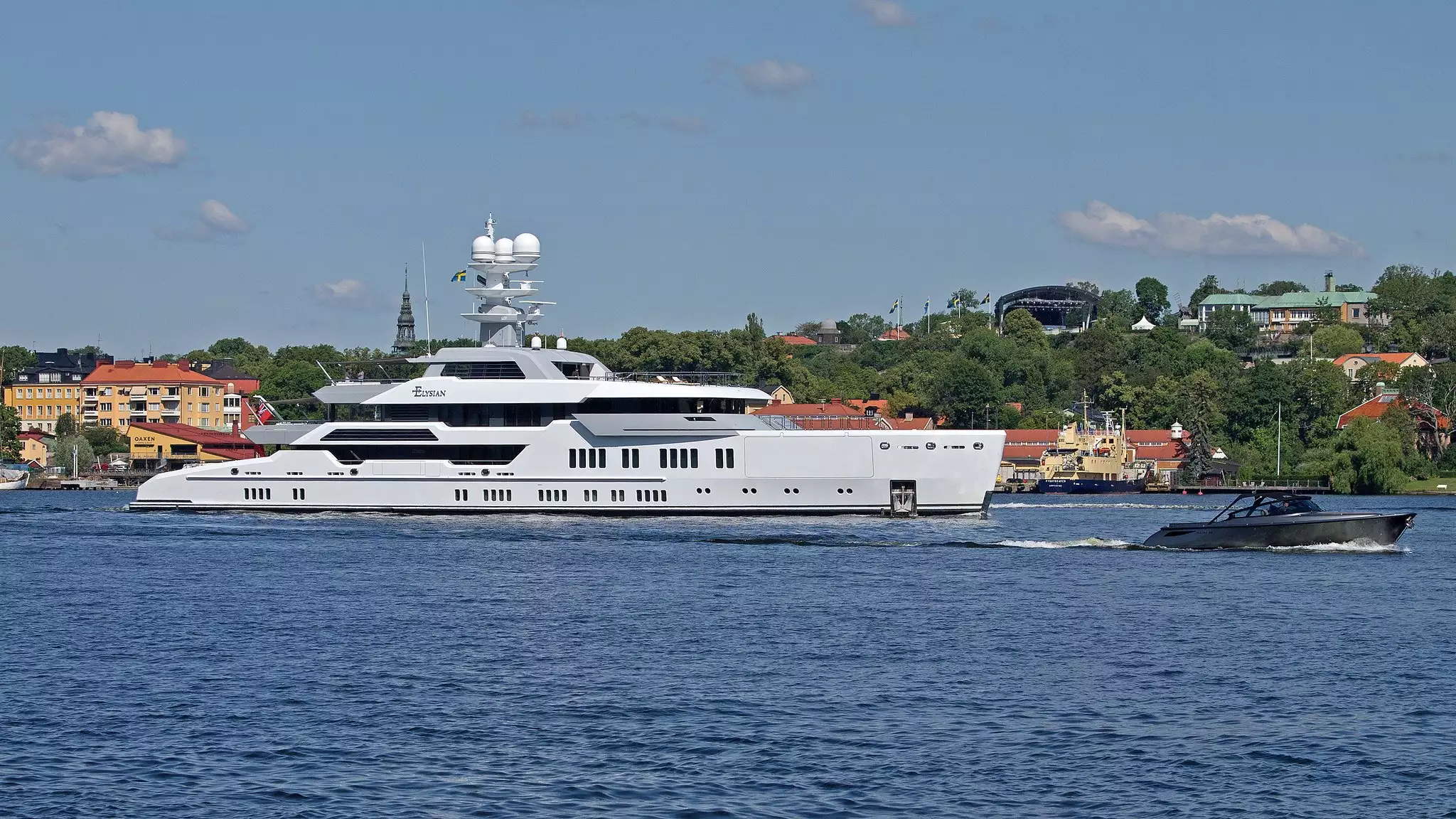 ELYSIAN Yacht • Lurssen • 2014 • Proprietario John Henry