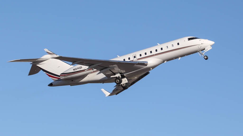 N104QS Bombardier-Global-5000 Ray-Catena