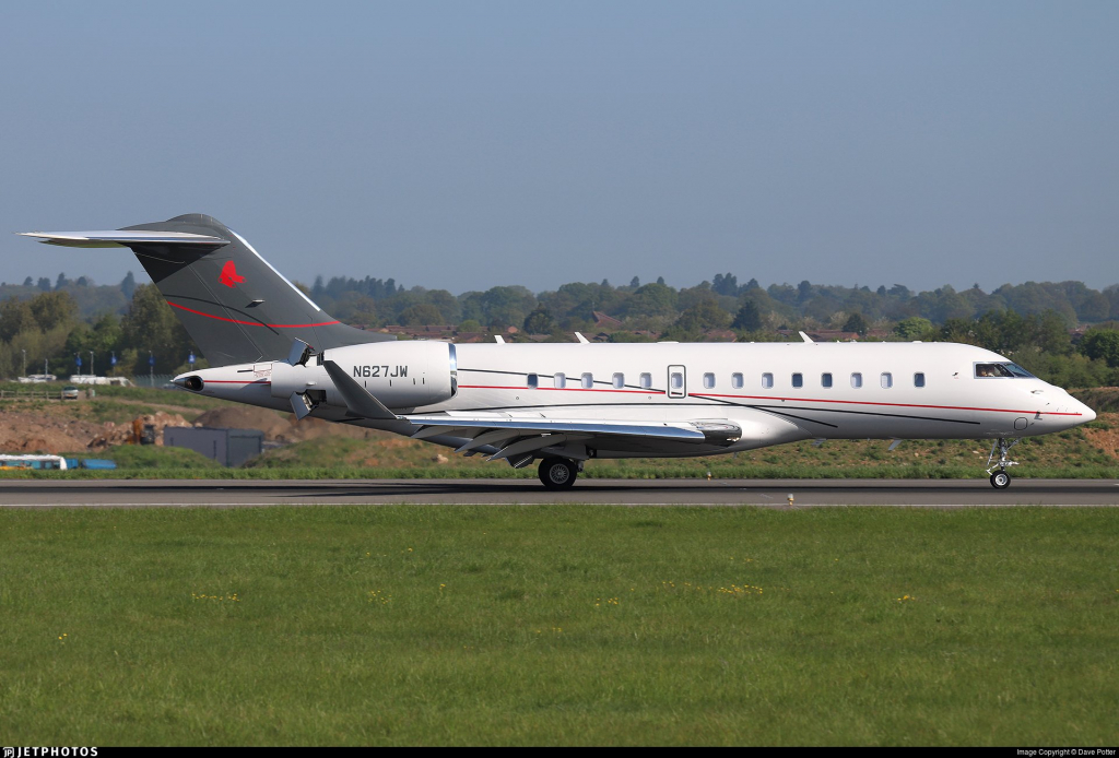 طائرة جون هنري N627JW Global 5000 