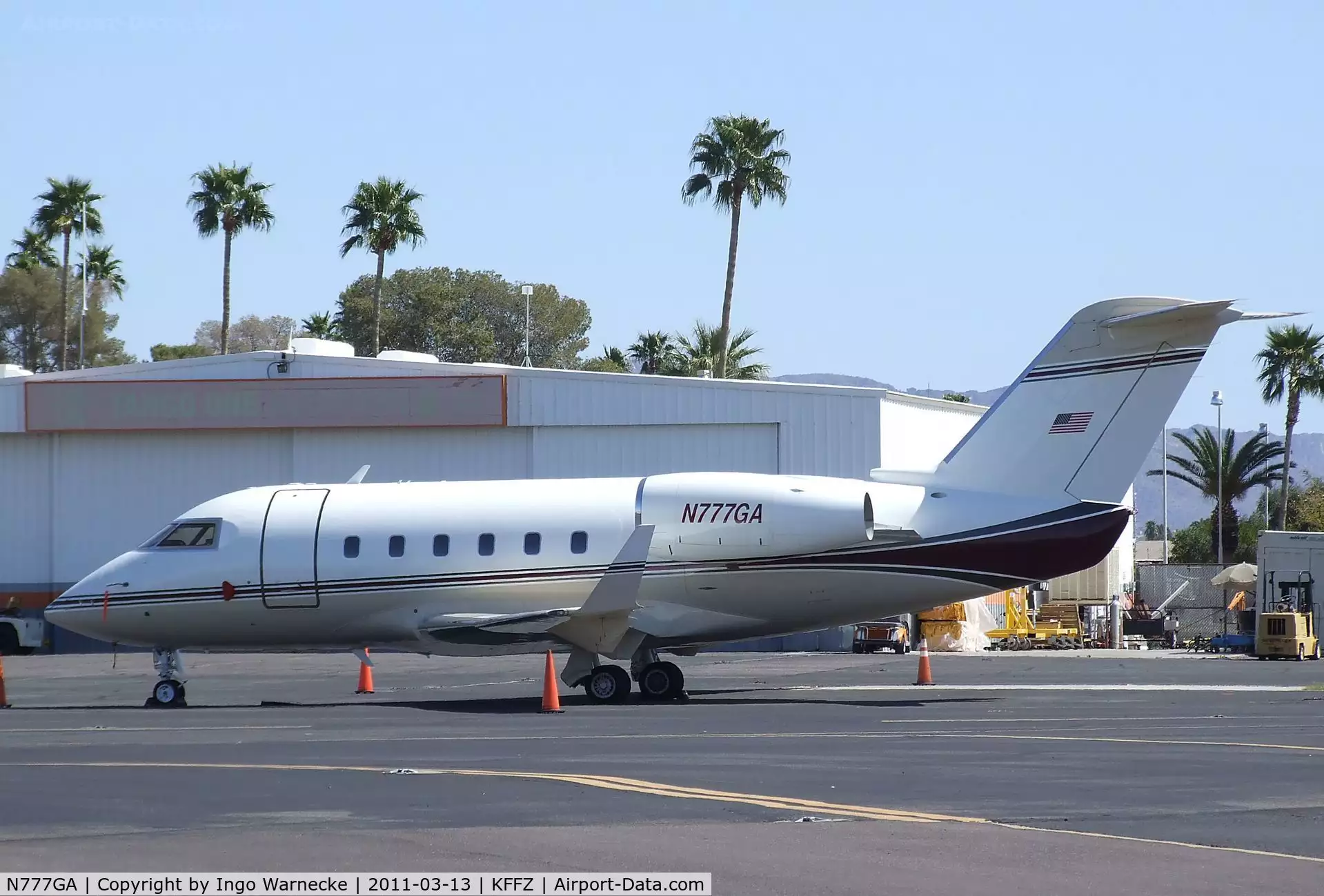 Bombardero N712HL Howard Leight