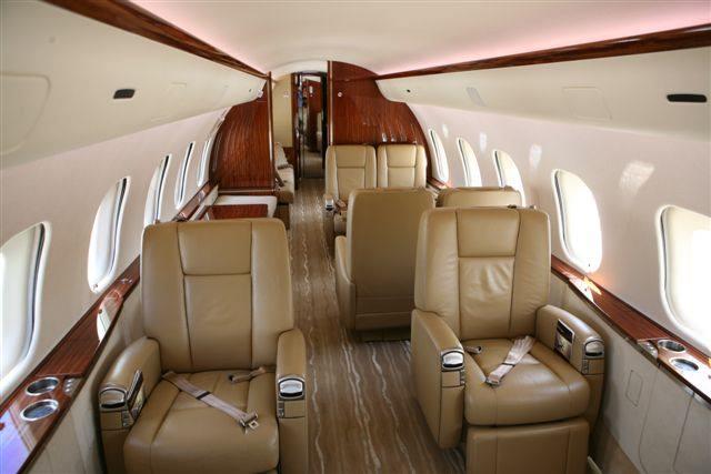 N723A BG5000 Norman Braman Privatjet