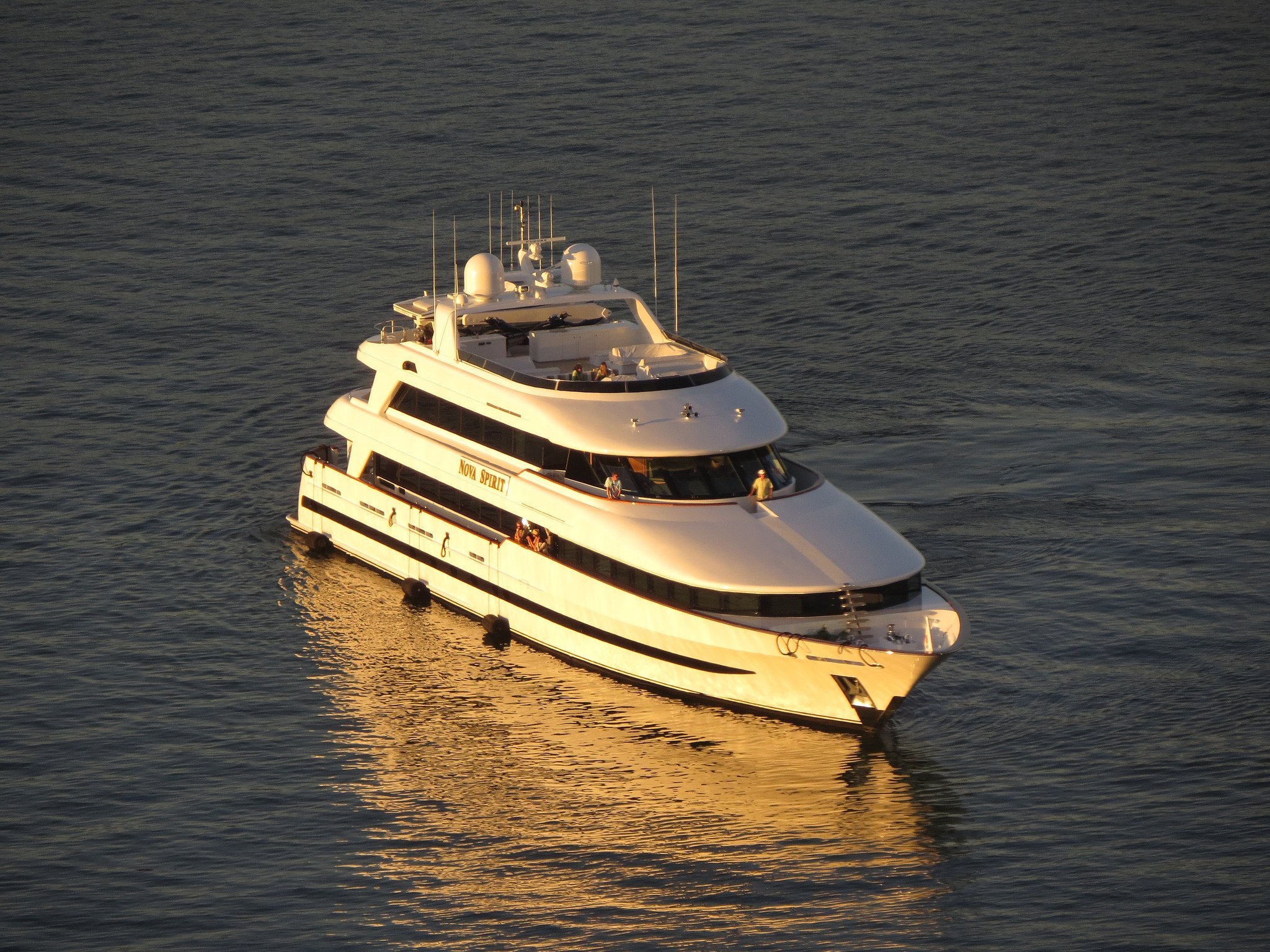 NOVA SPIRIT yate - Trinity - 1999 - propietario Jim Pattison