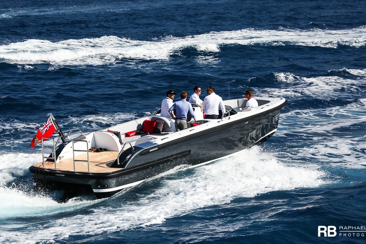 Luxe jachttender voor Elandess (open limousine) – 10 meter – Pascoe International