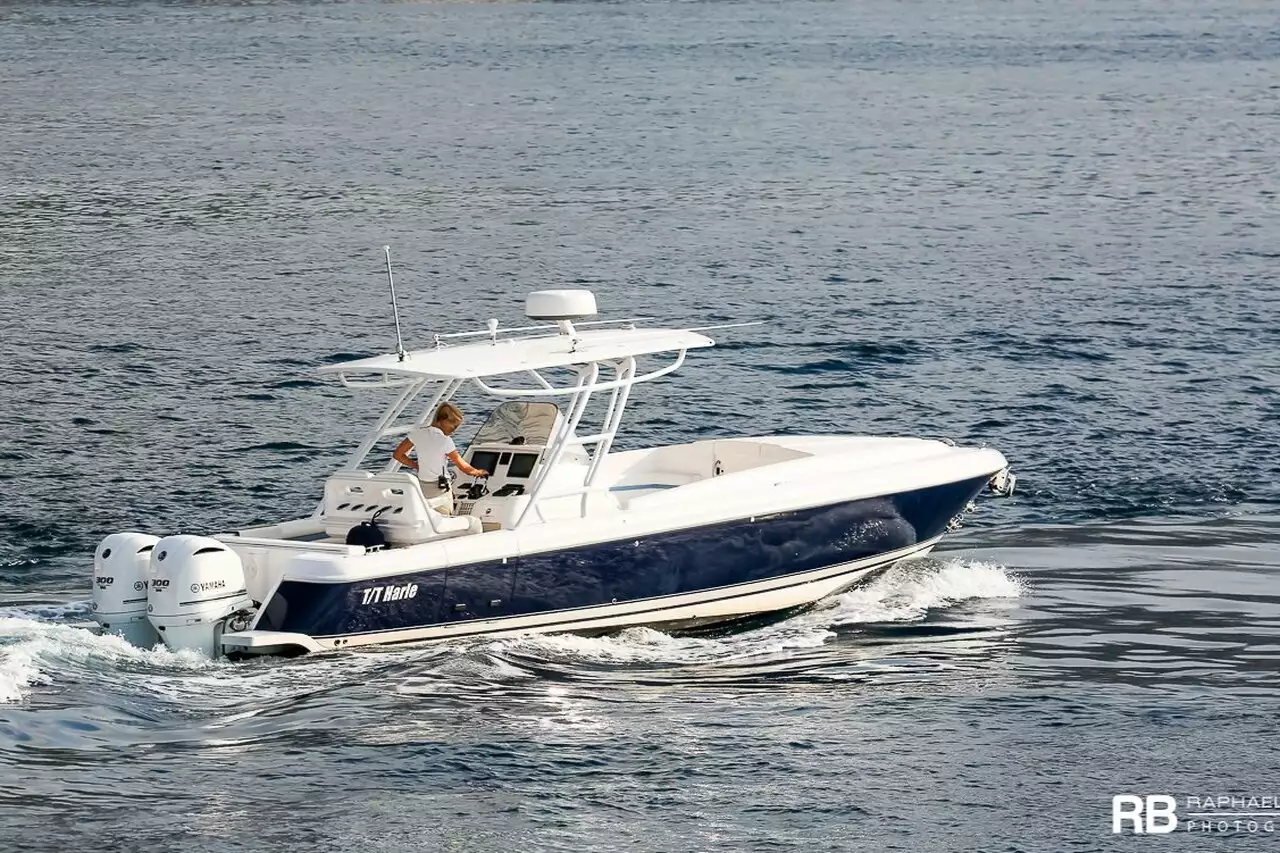 Tender to Harle (327 Cuddy) - 9,75m - Intrepid Powerboats