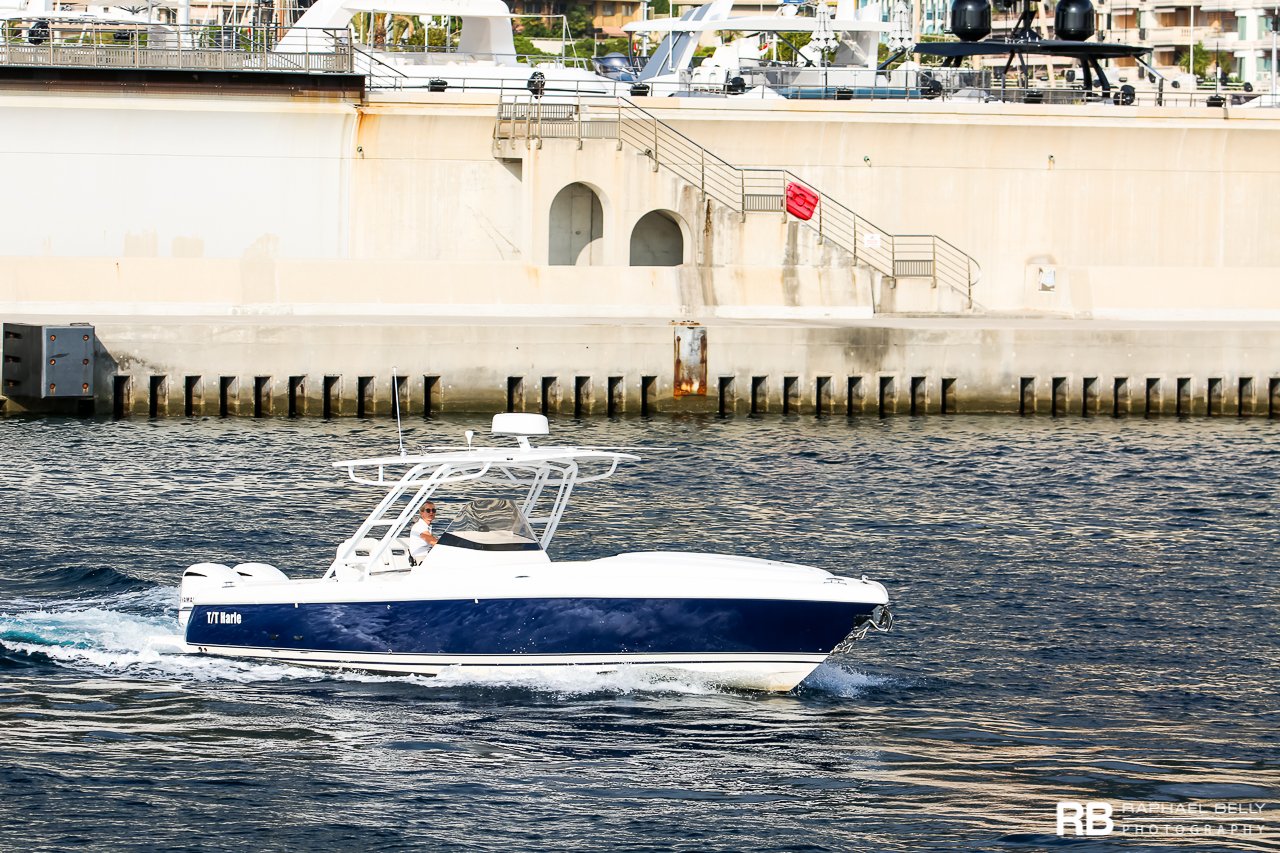 Tender to Harle (327 Cuddy) - 9,75 m - Intrepid Powerboats