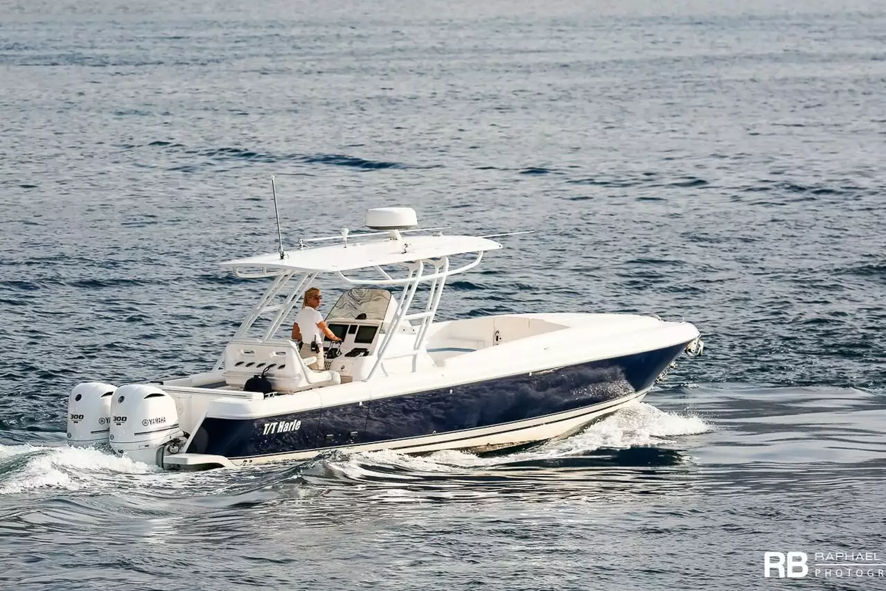 Tender to Harle (327 Cuddy) - 9,75m - Intrepid Powerboats