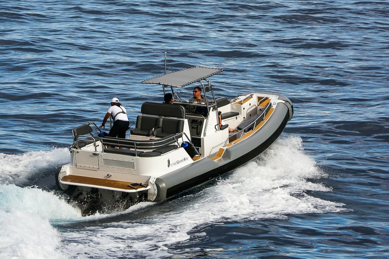 TT Le Grand Bleu n ° 1 (Safe 23 Center Console) - 7m - Safe Boats International 