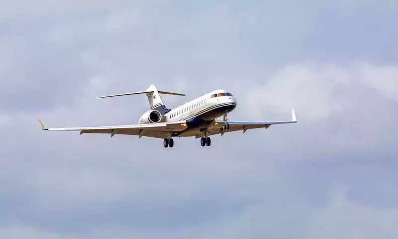 Bombardeiro VH-LEP G6000 Lindsay Fox