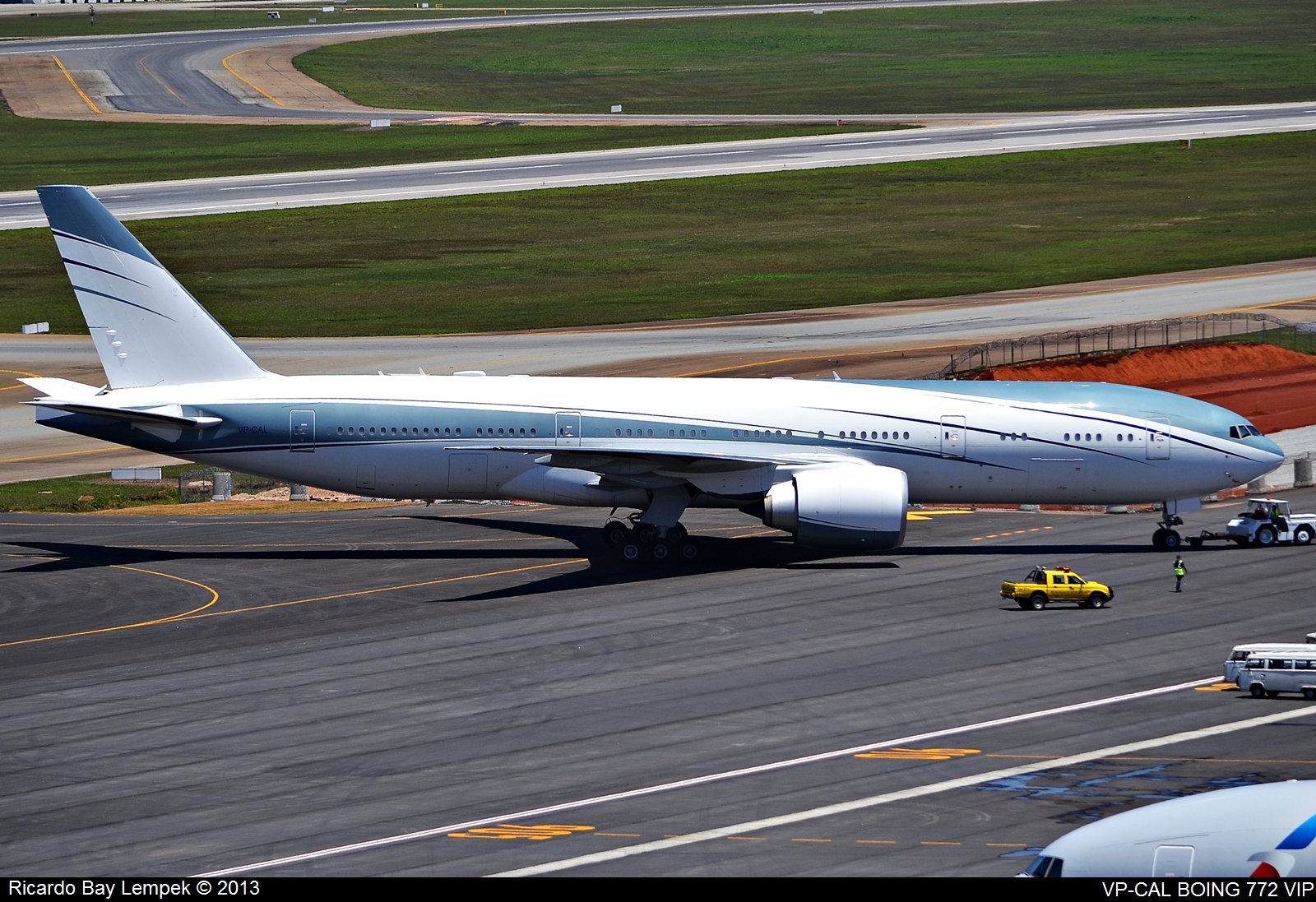 VP-CAL B777 BBJ Prens Muhammed bin Fahd el Suud	