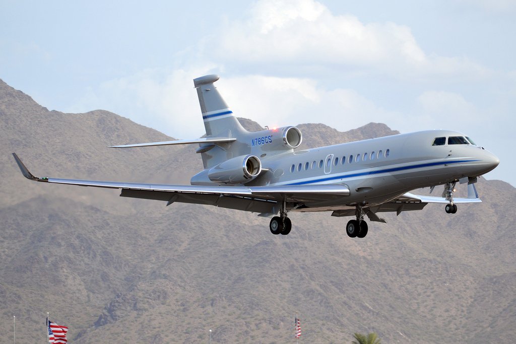 N786CS Falcon 7X Чарльз Симони