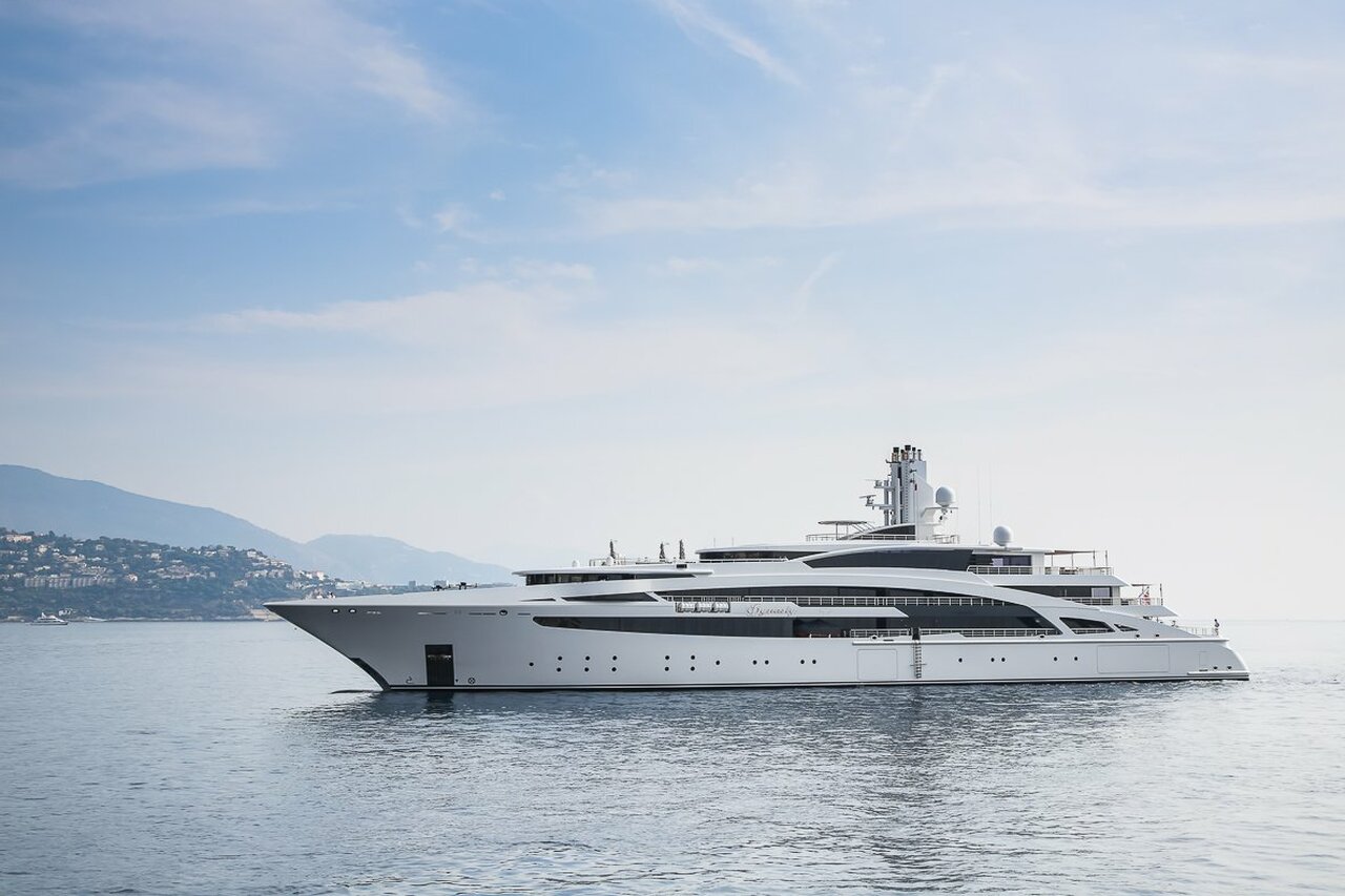 dynasty superyacht owner