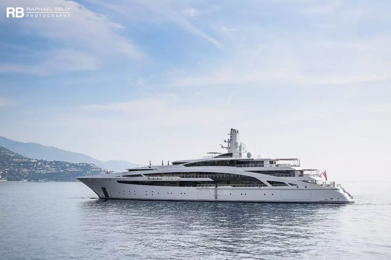 I DYNASTY Yacht • Peters Werft • 2015 • Construit pour Alijan Ibragimov