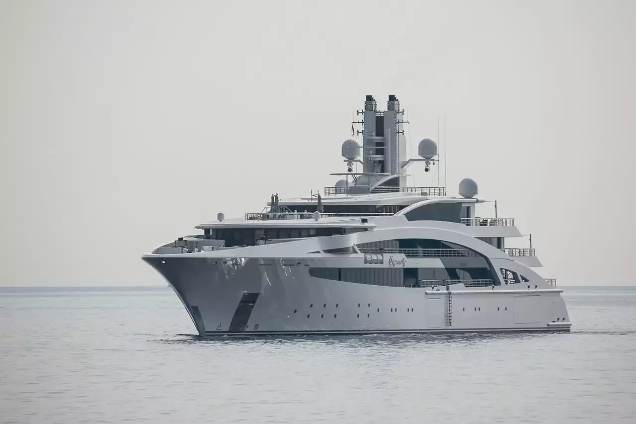 Яхта I DYNASTY • Peters Werft • 2015 г. • Построена для Алиджана Ибрагимова