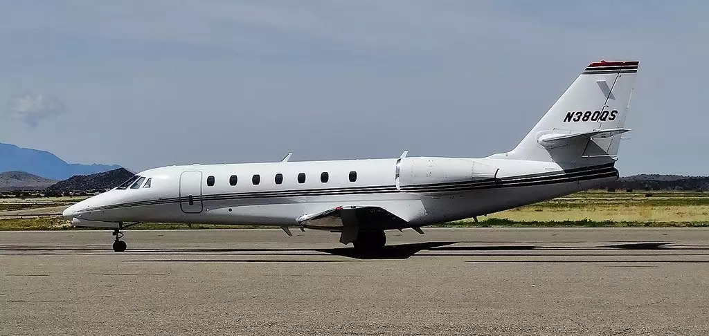 N380QS ਜੈਰੀ ਸੇਨਫੀਲਡ - ਜੇਟਨੈਟਸ