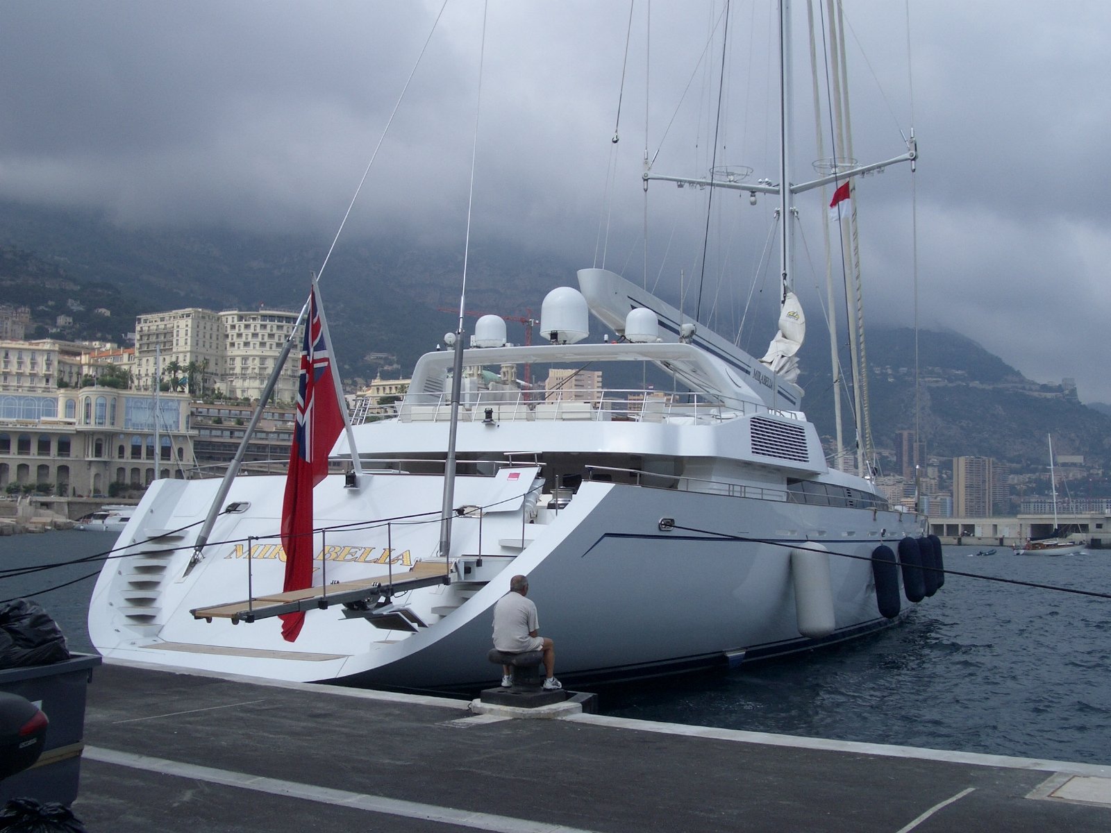 Yacht M5 • Vosper Thornycroft • 2004 • Propriétaire Rodney Lewis