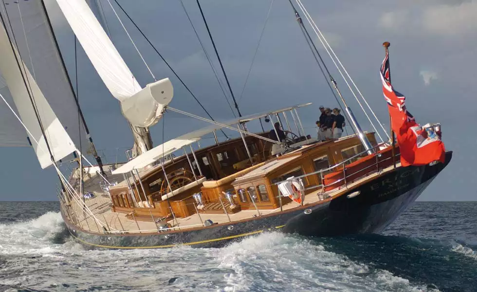 Iate à vela Erica