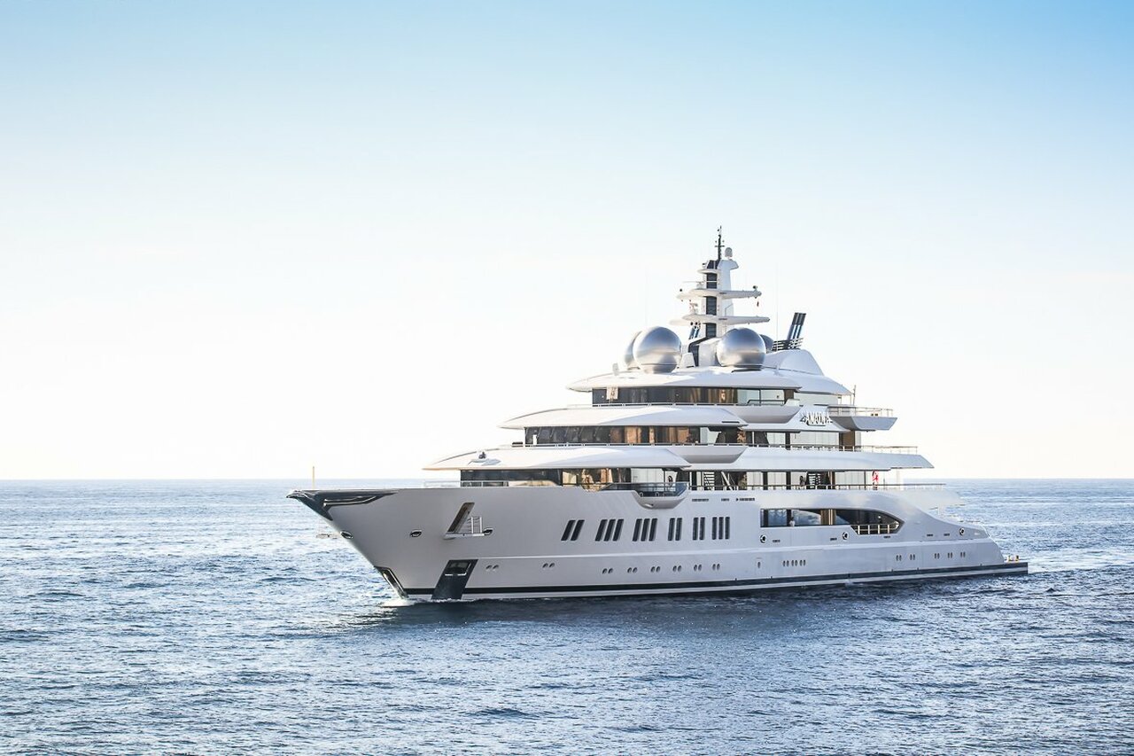 AMADEA Yacht • Lurssen • 2017 • Propriétaire Suleiman Kerimov