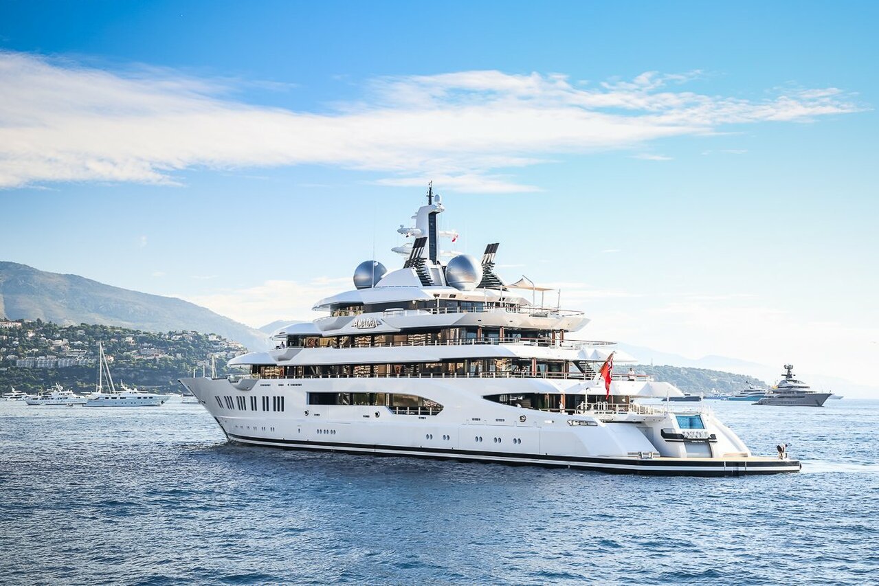 AMADEA Yacht • Lurssen • 2017 • Propriétaire Suleiman Kerimov