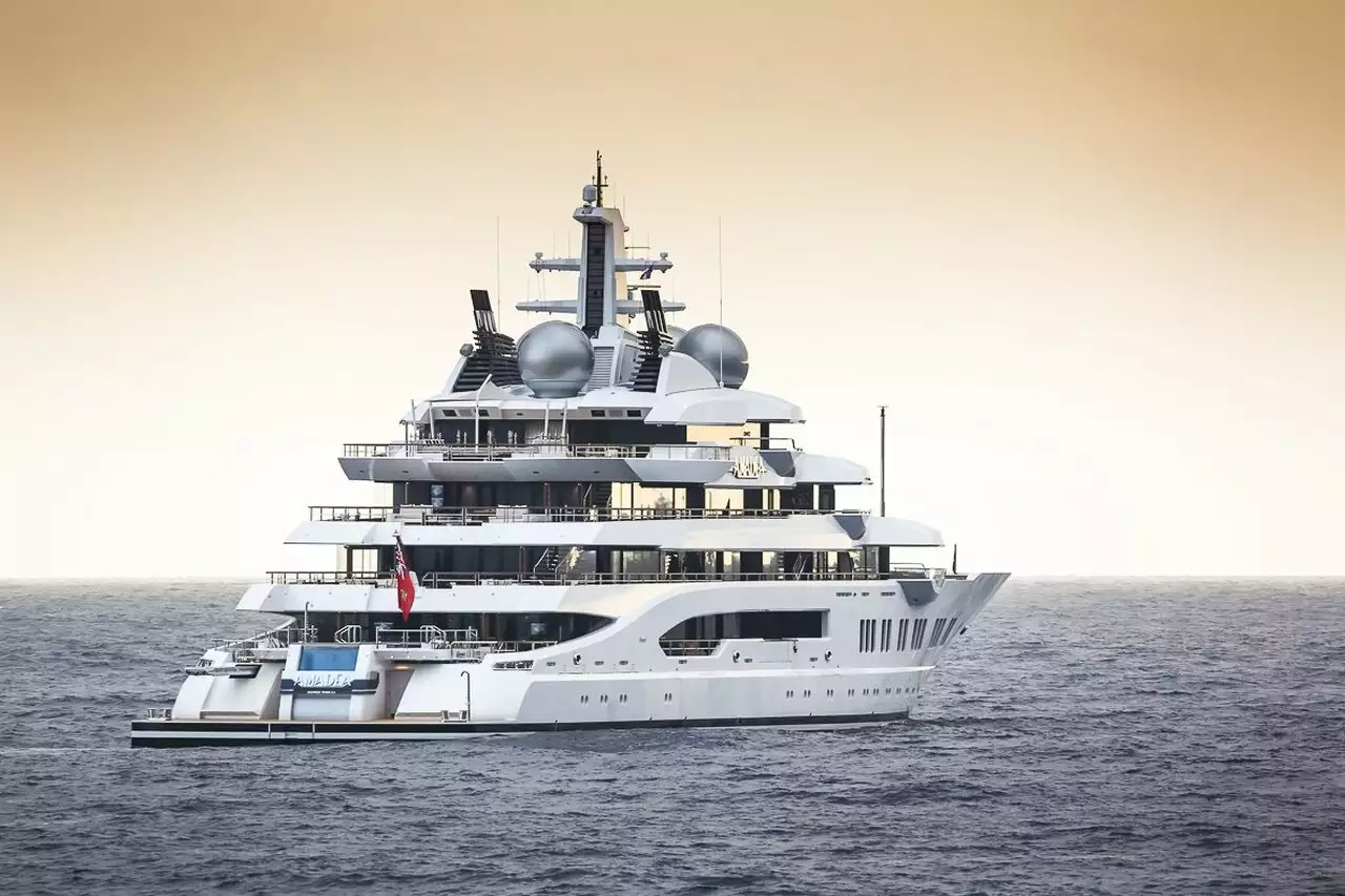 AMADEA Yacht • Lurssen • 2017 • Propriétaire Suleiman Kerimov