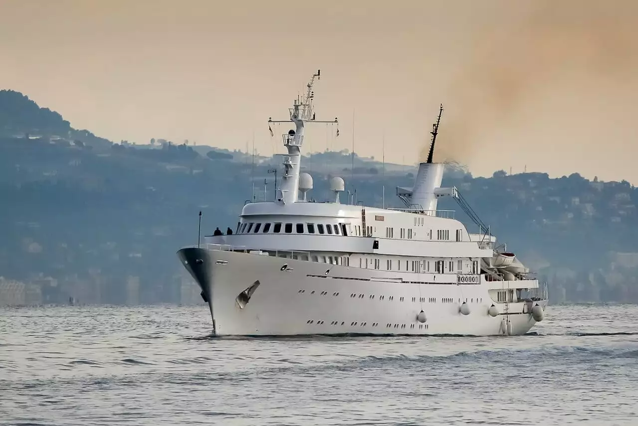 yacht Atlantis II – 116m – Chantiers navals helléniques - famille Niarchos