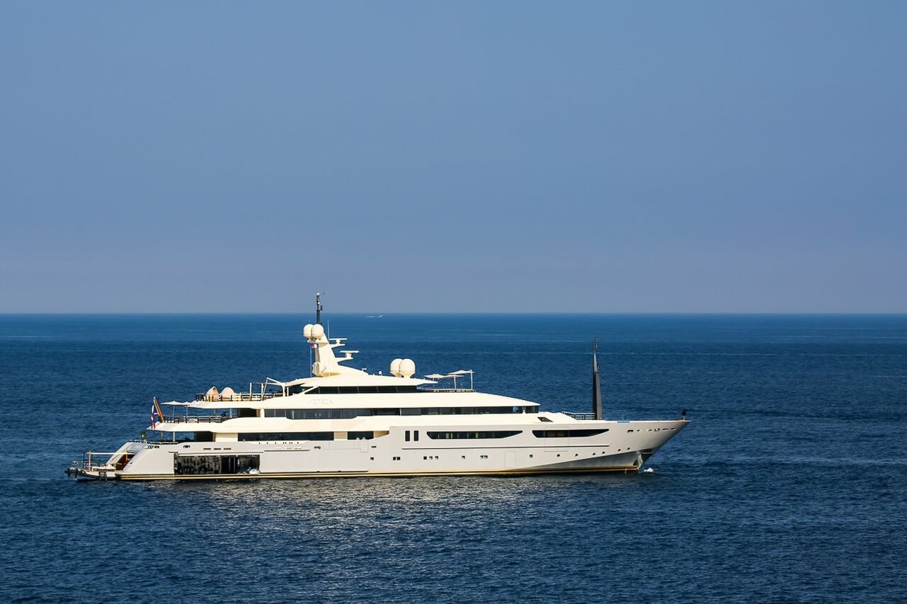 ARBEMA Yacht - (ex AZTECA) - CRN Spa - 2010 - Propietario Ricardo Salinas Pliego
