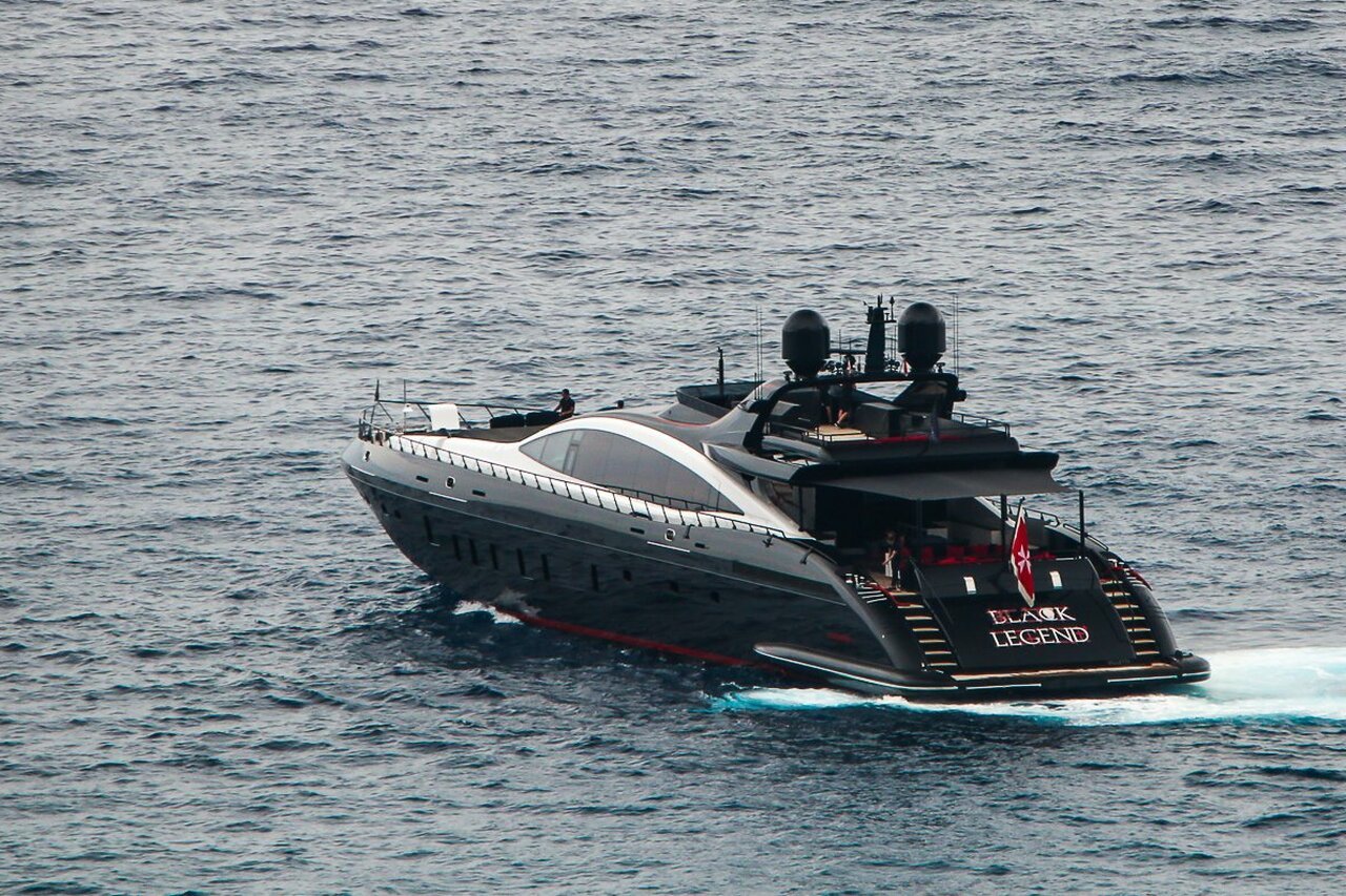 Yacht Black Legend - 50m - Overmarine