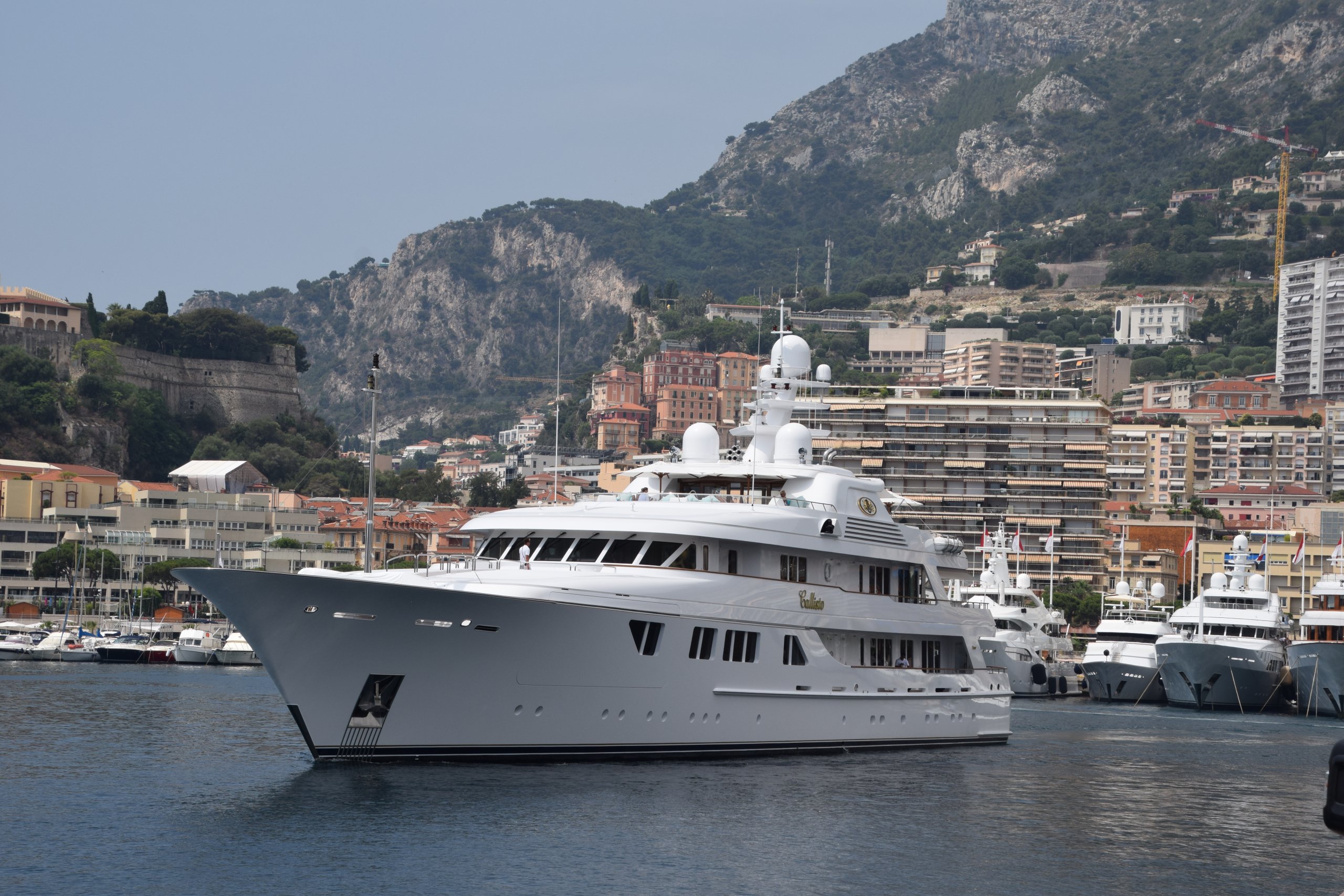 CALLISTO Яхта • Feadship • 2006 • Владелец Деррик Смит