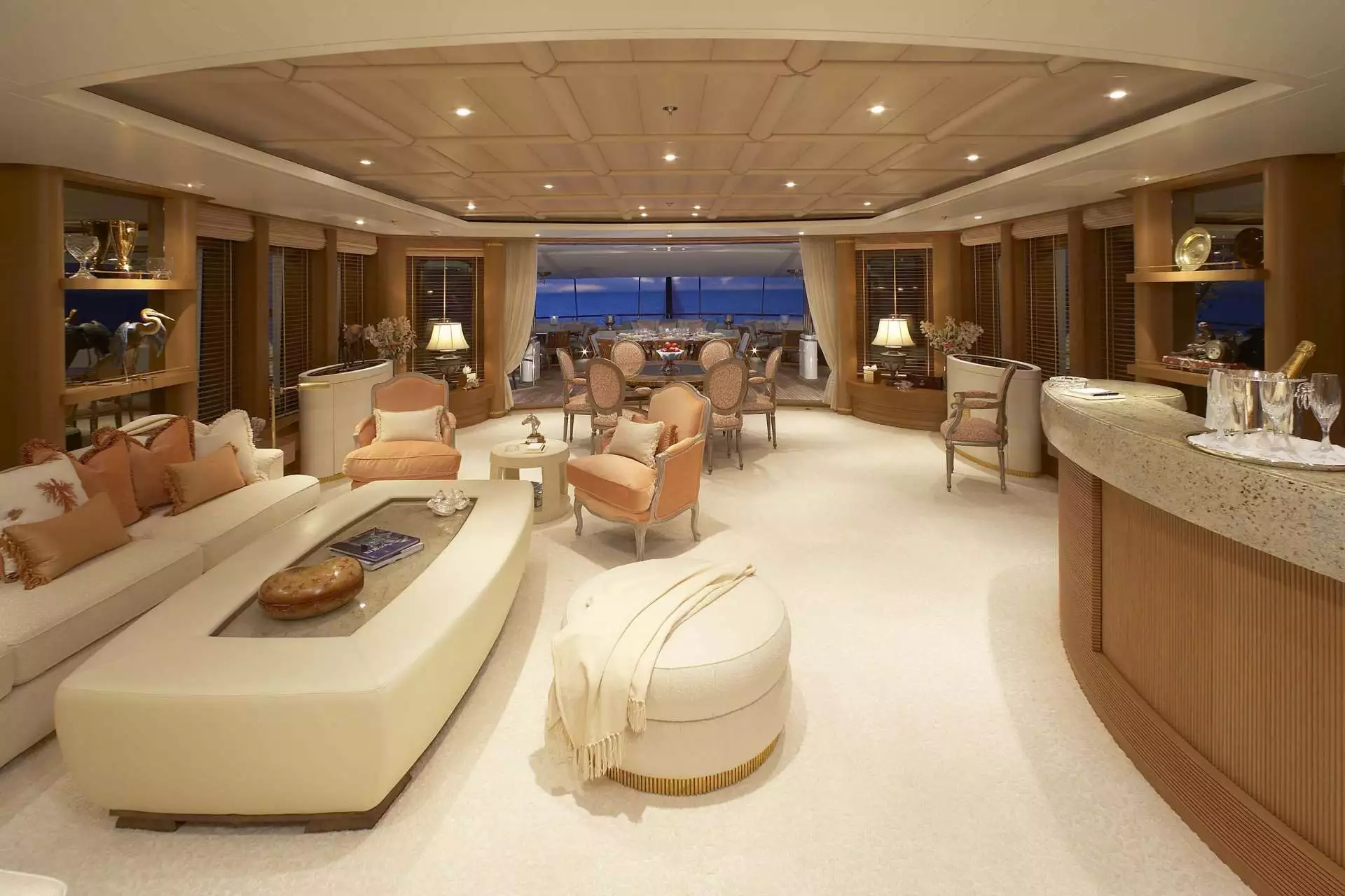 intérieur du yacht Callisto