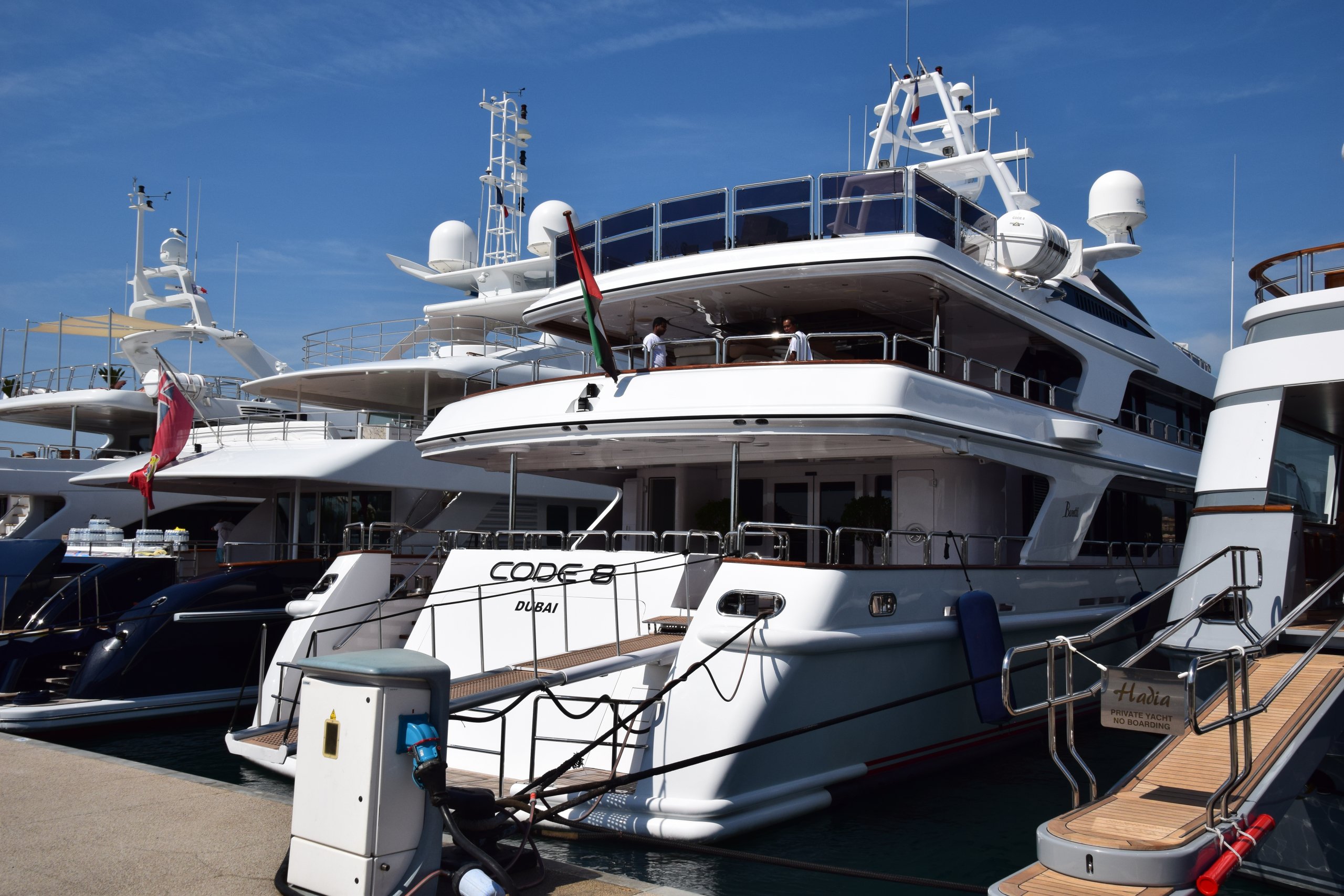 CODE 8 Yacht • Benetti • 1996 • Eigentümer Mansoor bin Mohammed al Maktoum