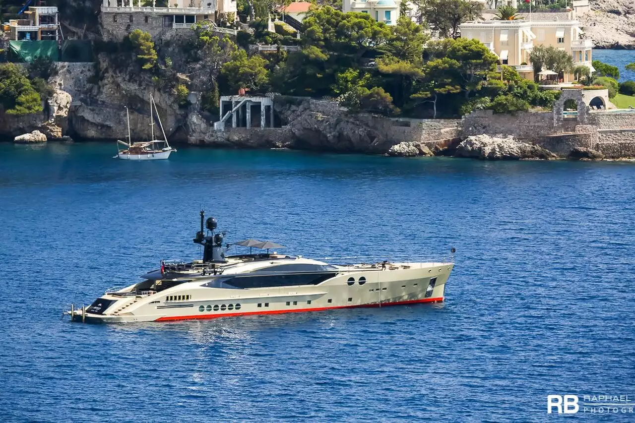 Yacht DB9 (PJ 170) – 52 m – Palmer Johnson – John Rosatti