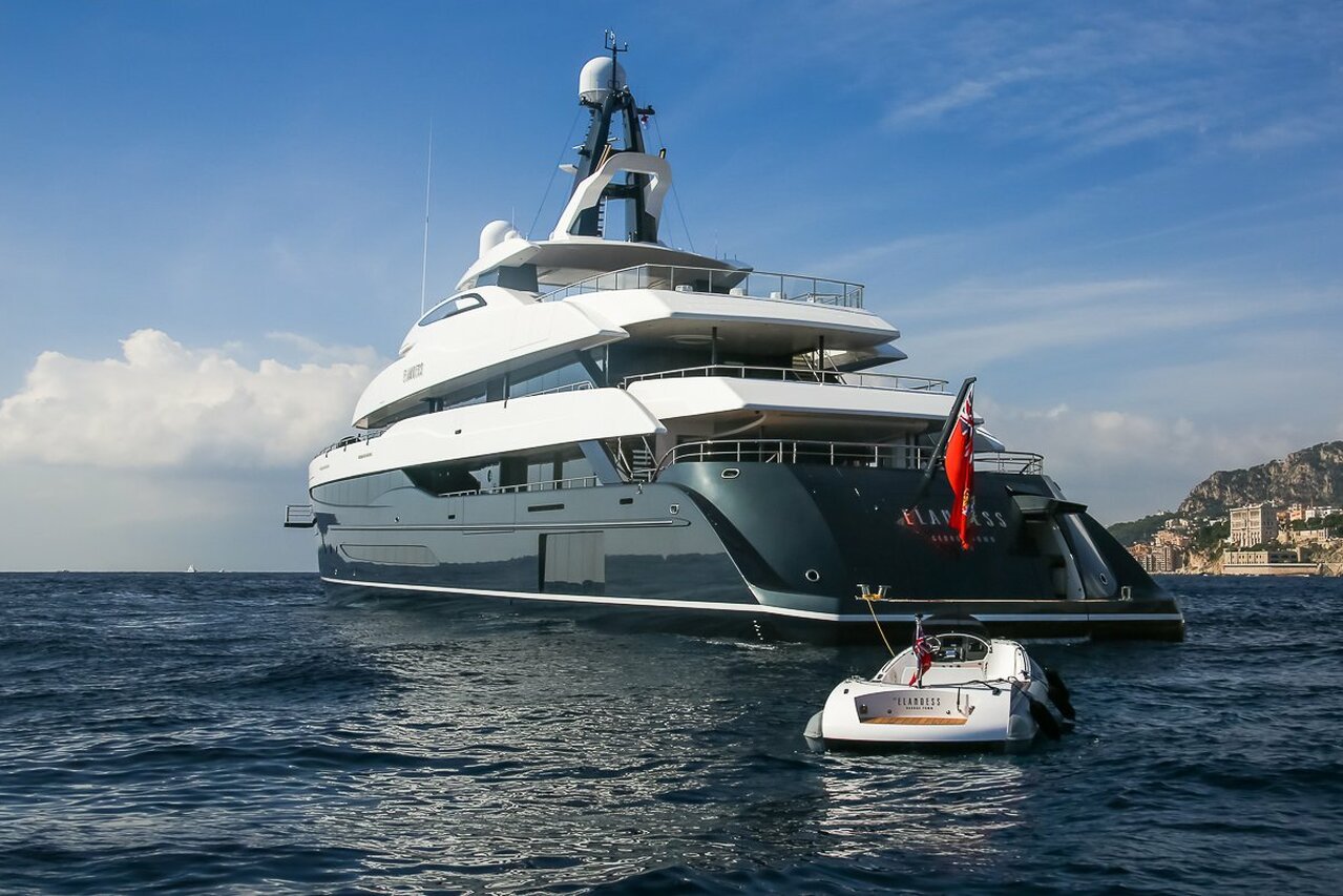 michael jordan yacht m'brace