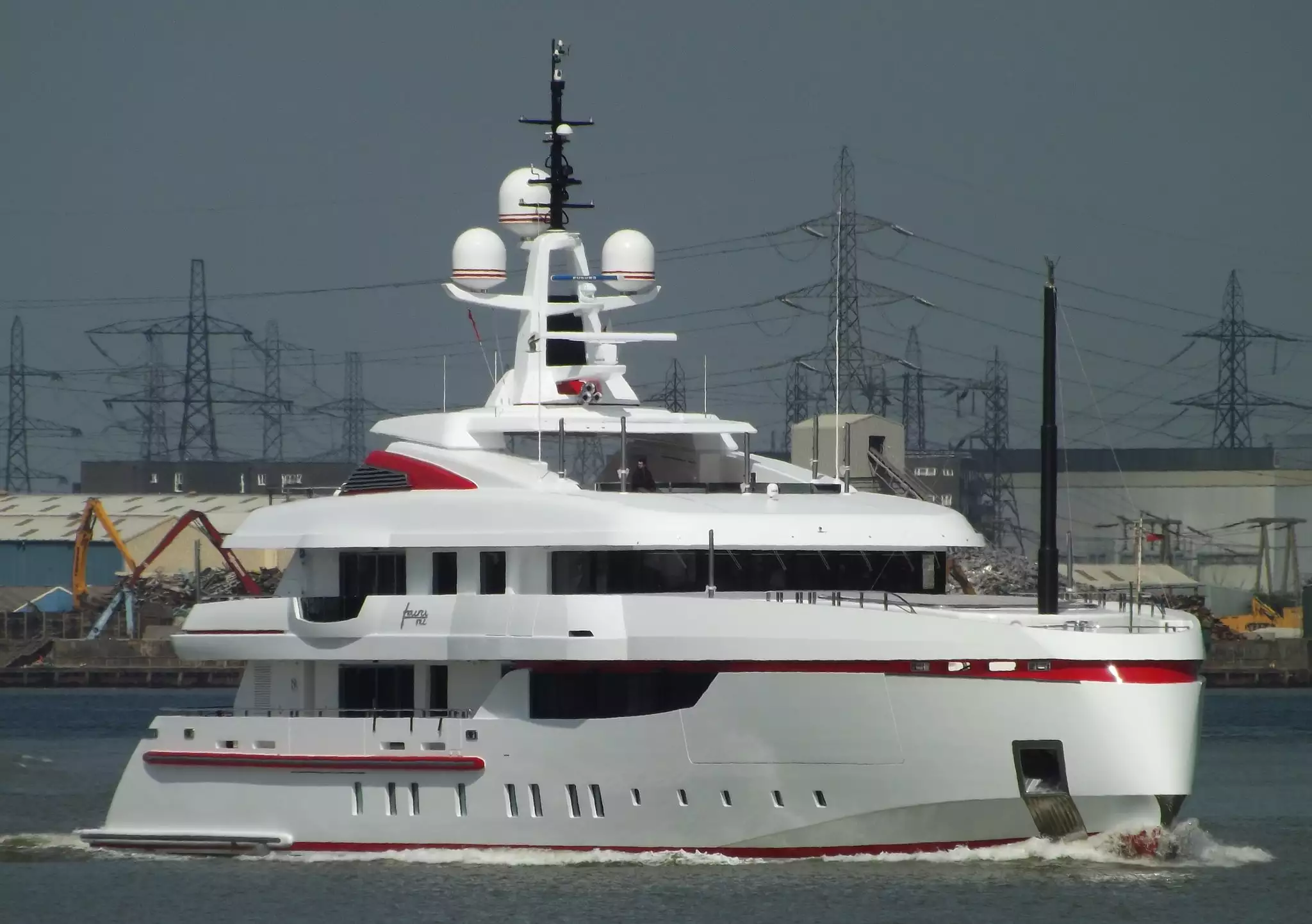 FOREVER ONE Yacht • ISA Yachts • 2014 • 55 m • Besitzer Bruce Grossman