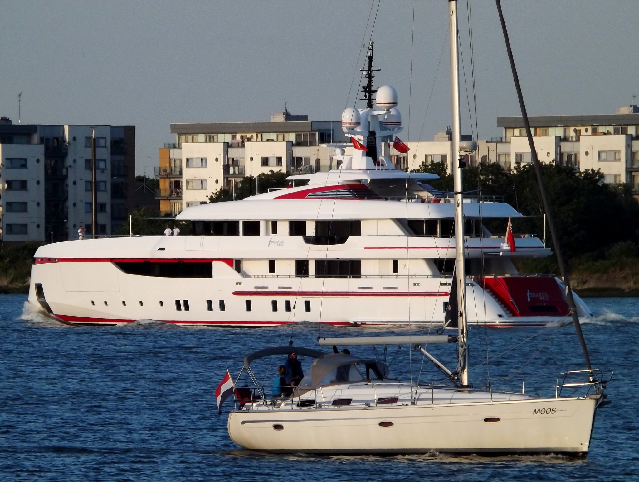 FOREVER ONE Yacht • ISA Yachts • 2014 • 55m • المالك بروس غروسمان